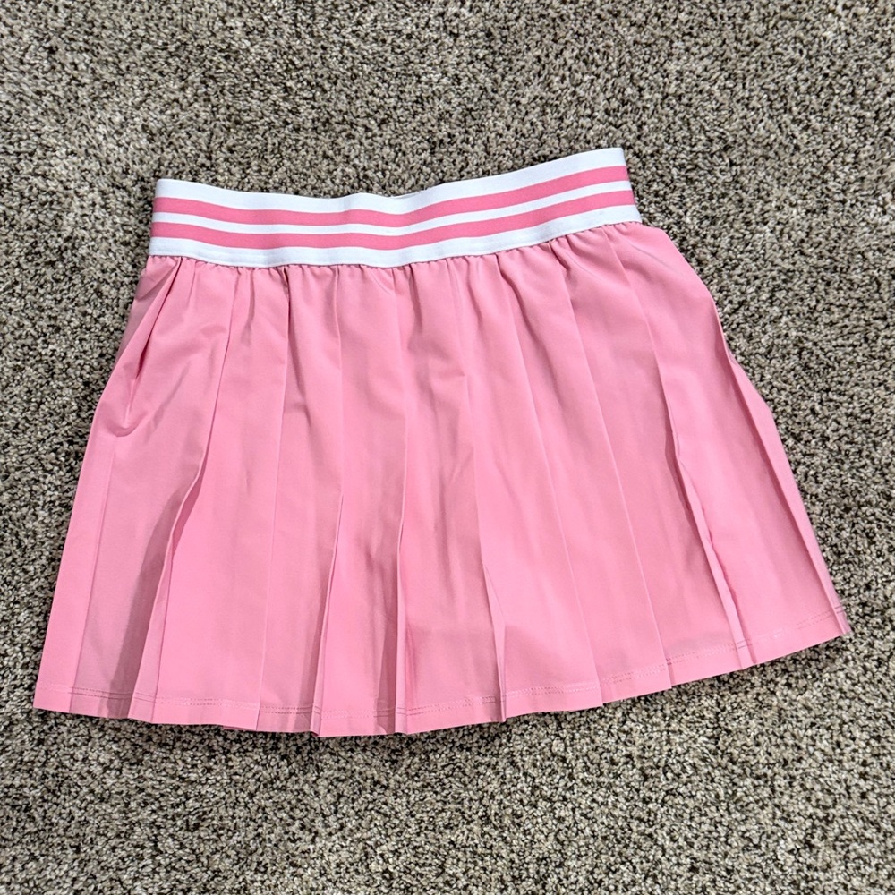 Brand new without tags! Cute skort from Beach Riot, quality is amazing!!